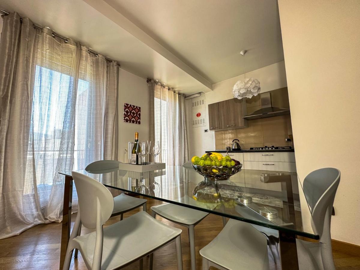 Miparia 154 Home Holiday Palermo Bagian luar foto